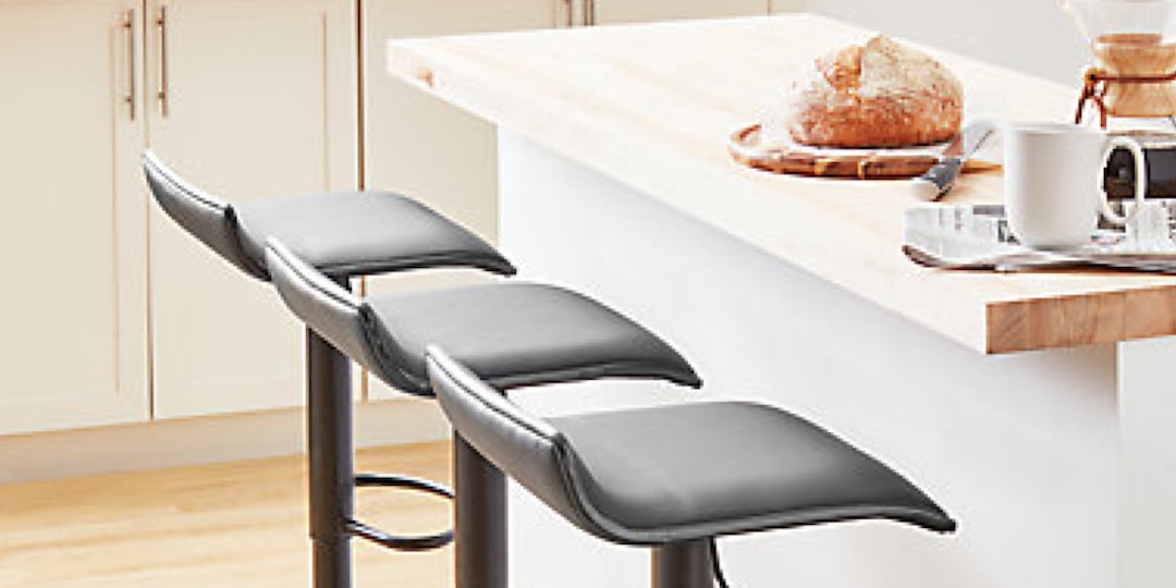 Bed bath best sale beyond counter stools
